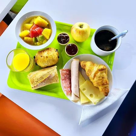 Ibis Budget Hotel 2*