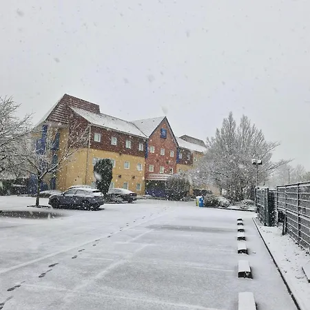 Hotel Ibis Budget 2*