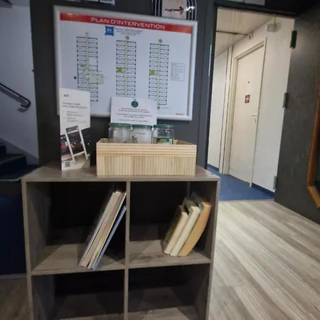 Ibis Budget Hotel 2*