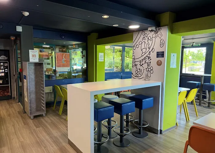 Ibis Budget Hotel 2*