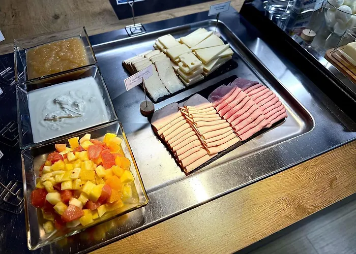 Отель Ibis Budget Бон