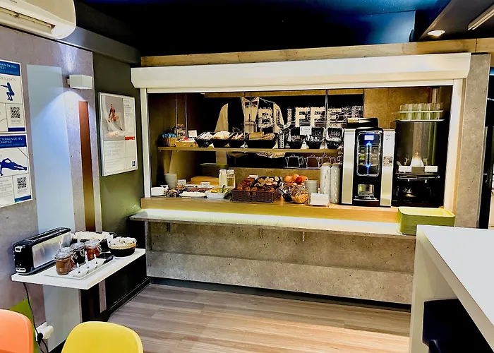 Отель Ibis Budget Бон