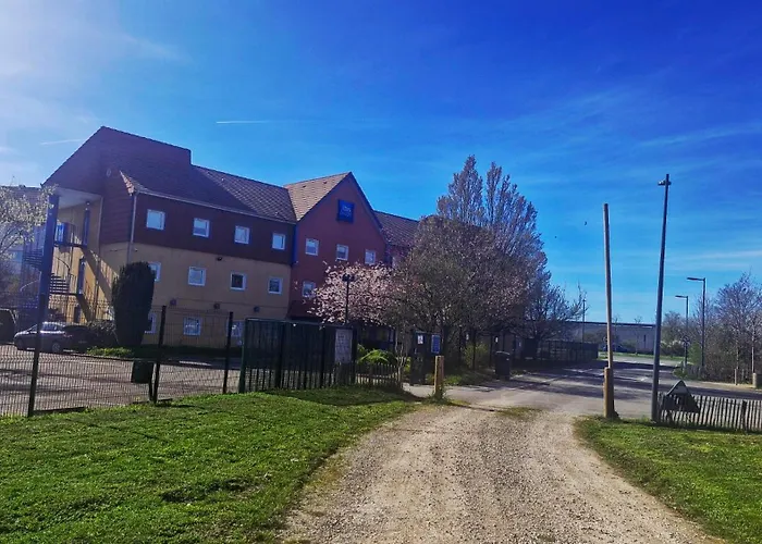 Отель Ibis Budget Бон